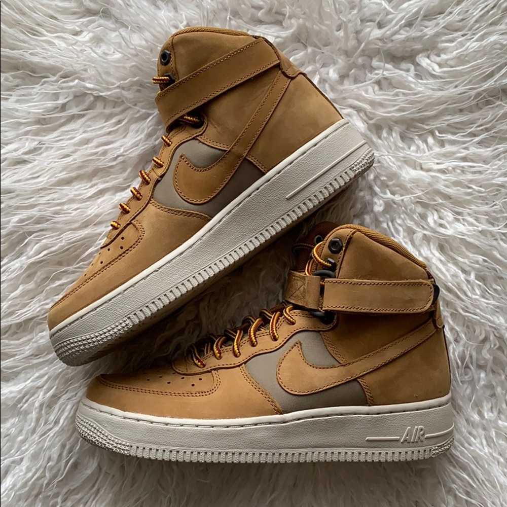 NWT Nike Air Force 1 - Picture 3 of 8